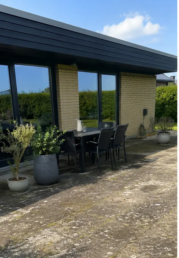 Før: Betonfliser på terrasse