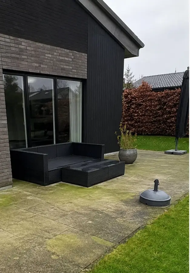 Før: Store betonfliser